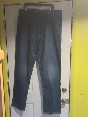 Men's Straight-Leg Jeans in Dark Blue